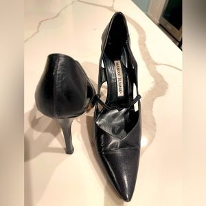 Manolo Blahnik Pumps in Black